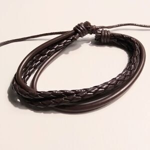 New Men's bracelet leather layered braided brown 59‎